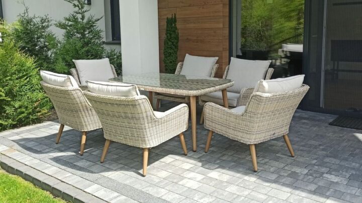 Come allestire un’area esterna con i mobili da giardino: idee e suggerimenti di progettazione